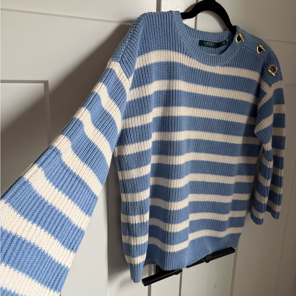 Ralph Lauren Blue and White Striped Knit Sweater, like new, size Large. - Picture 4 of 5